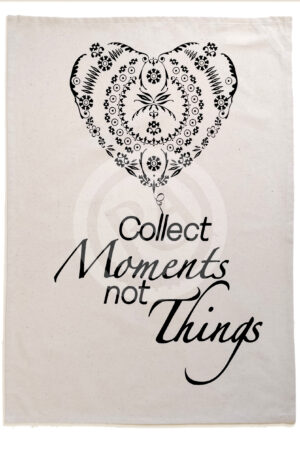 TTCollectMoments_Blackpic1